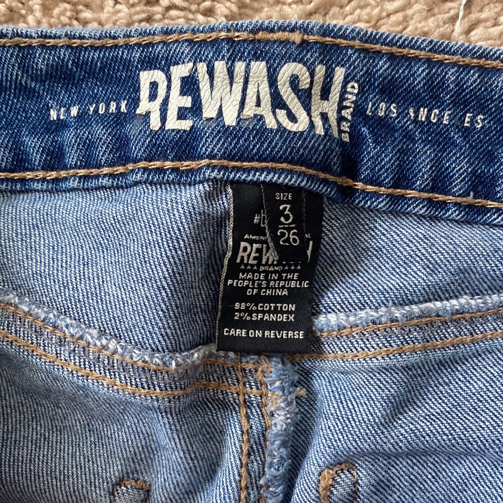 Jeans - Picture 2 of 4